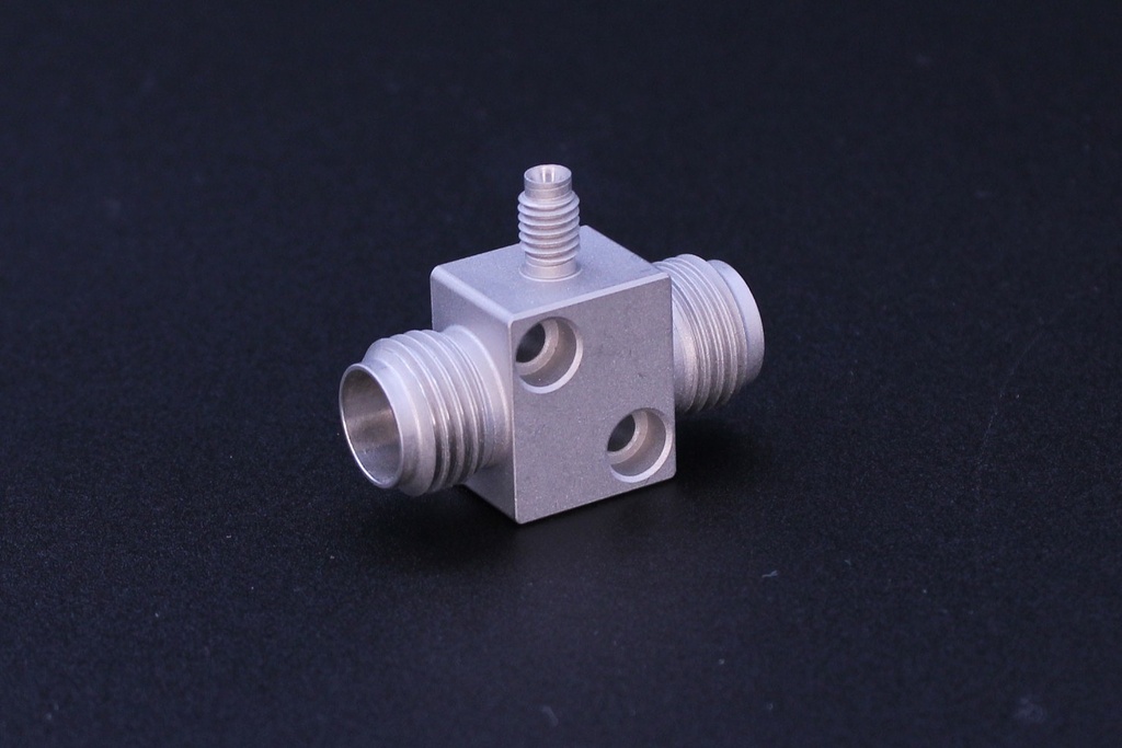 HP connection for quartz glass reactor